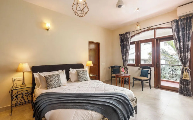 Casabelle by Redolivenr UB City Luxury Apt