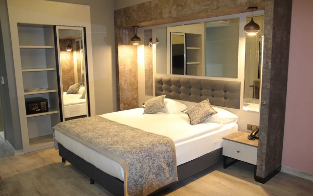 Ereza Otel