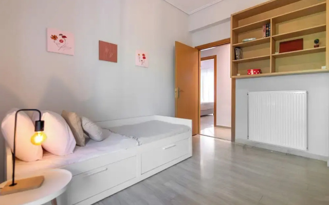 Phaedrus Living Moschato City Flat
