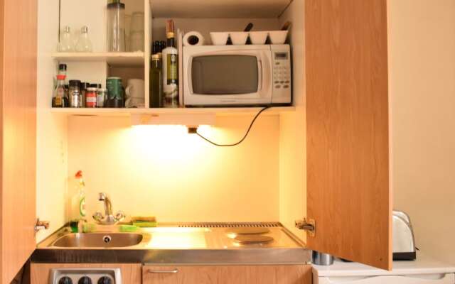 Charming Studio Apartment in Kensington