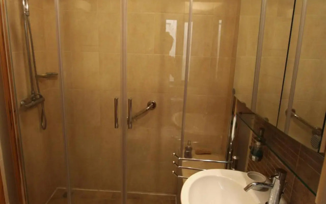 Marble Arch Home