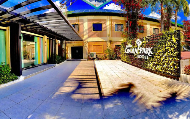 Luisita Central Park Hotel