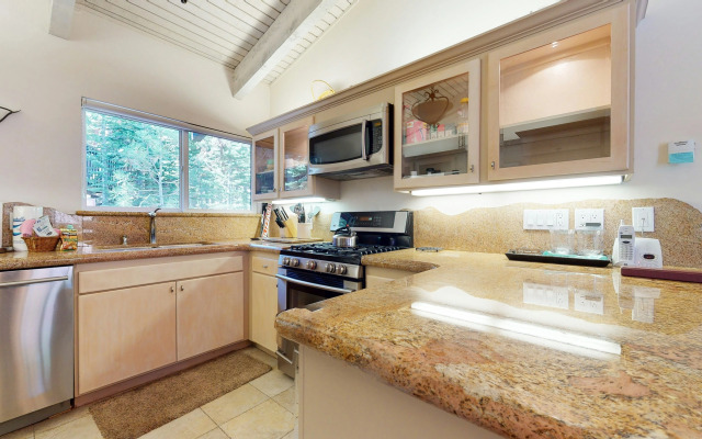 Mammoth West #115 Condo