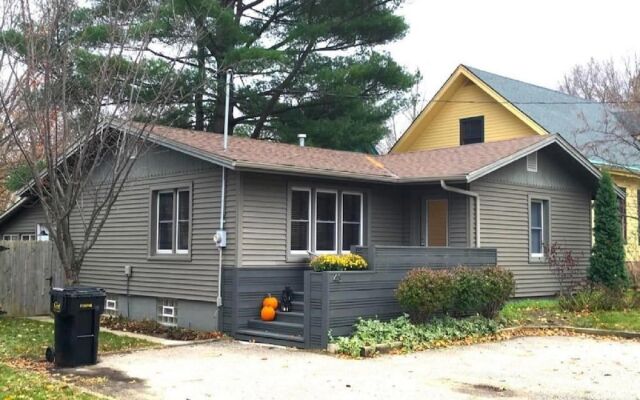 Ellis Street Getaway