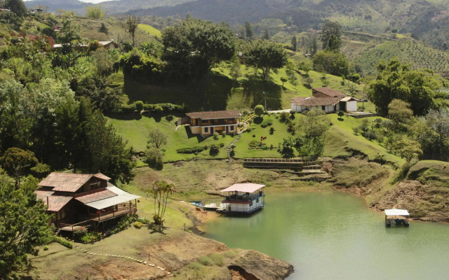 Galeria Guatape Hostel