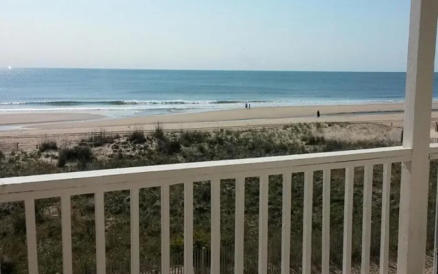Seabonay Oceanfront Motel