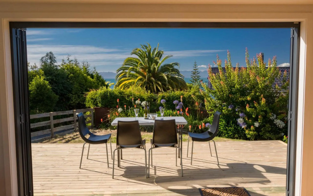 Tapu Bay Treasure - Kaiteriteri Holiday Home