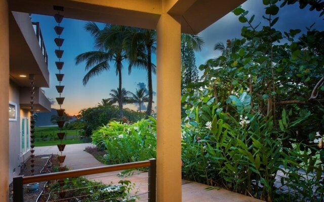 Punahele Point 3 Bedroom Home by Redawning