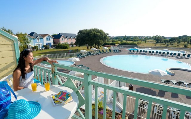 Apartment 4 5 People At Large, Child Friendly Park In The Port Bourgenay Vendee