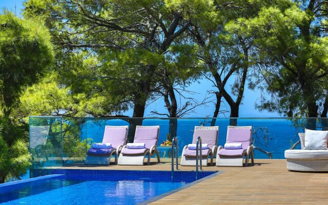 Pine Bay Holiday Resort