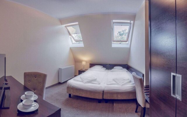 Hotel Niemcza SPA