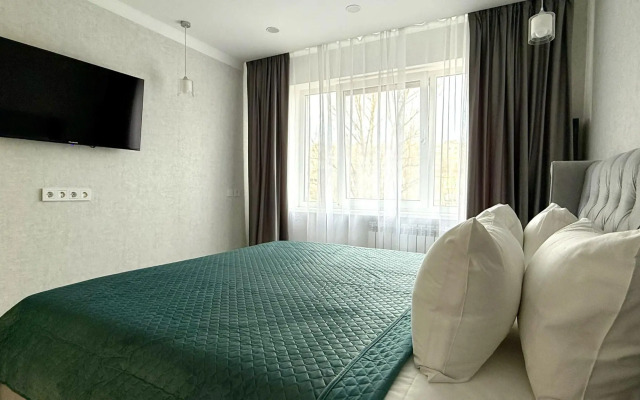 Apart Mari на набережной Адмирала Трибуца 63