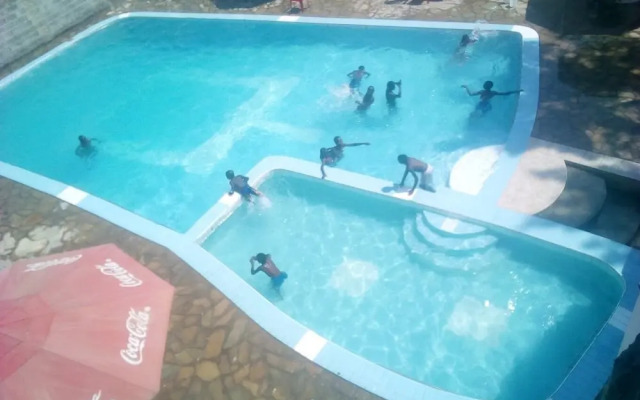 The White Resort Athiriver