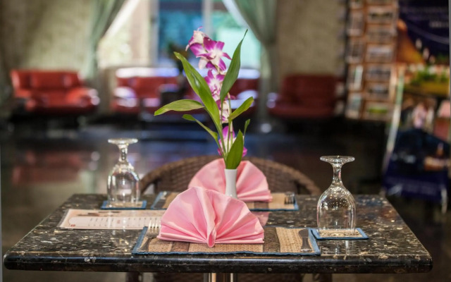 Parklane Hotel