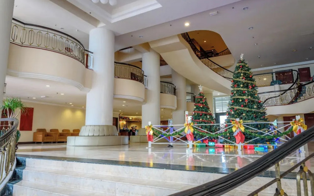 Rainbow Paradise Beach Resort by LWE