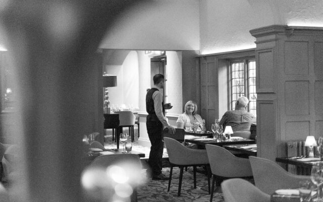 The Crown Manor House Hotel