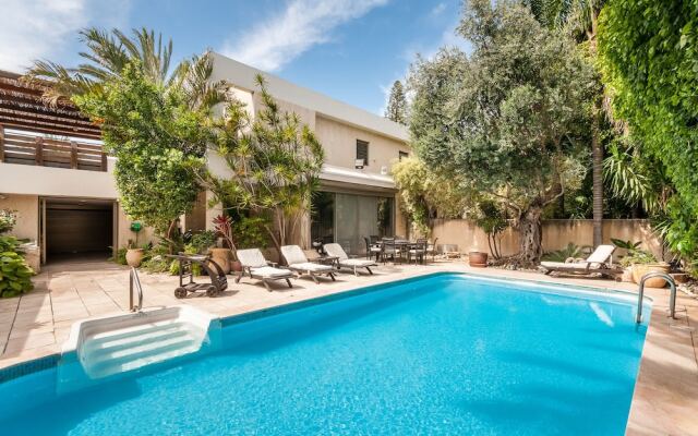 Villa - Herzliya Pituah