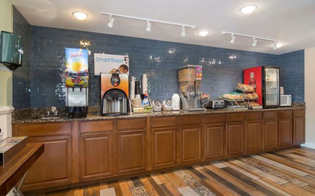 SureStay Hotel by Best Western Helen Downtown