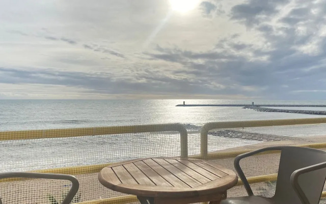 WOW Frente Praia II T2 HsR Quarteira