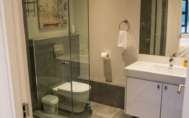 uSHAKA WATERFRONT - PENTHOUSE PLUSH PERFECTION