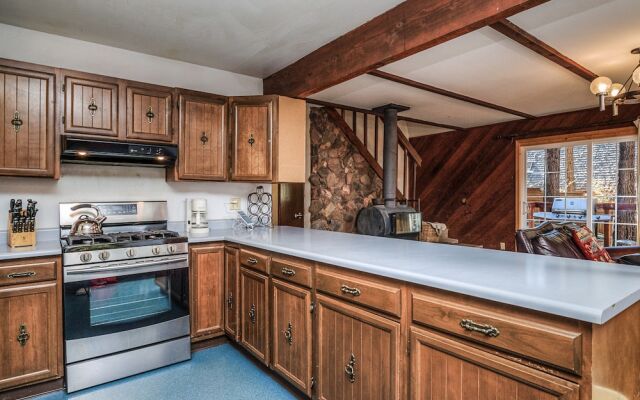 Secluded South Lake Tahoe Home by RedAwning