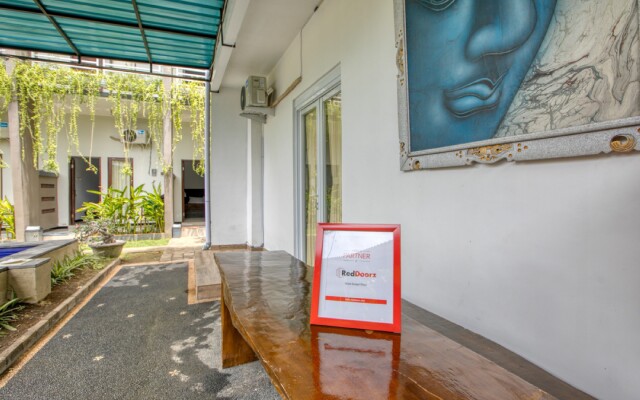 RedDoorz near Exit Toll Nusa Dua