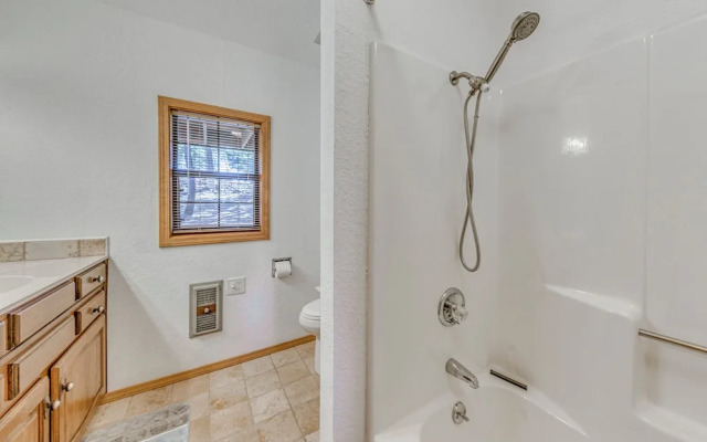 Mtn-view Home By Hiking, Skiing & Ruidoso Casinos!