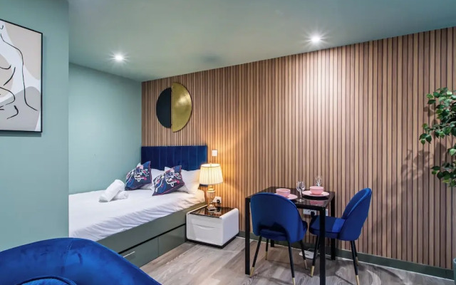 Central Sheffield City Apartment