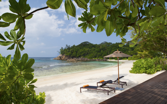 Avani Barbarons Seychelles Resort