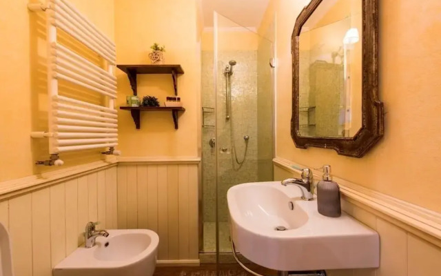 Deluxe Charming Florentine VILLA in the City. PLUS