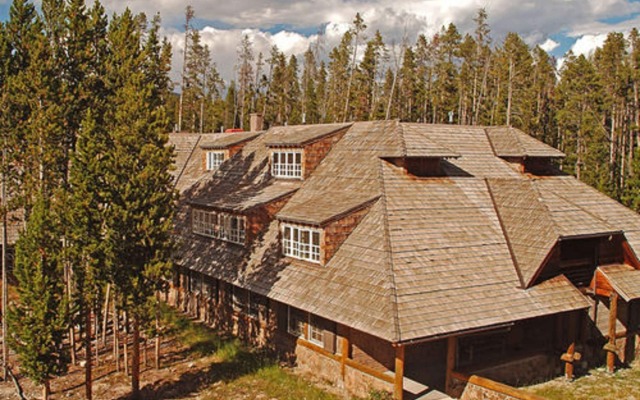 Canyon Lodge & Cabins - Inside the Park