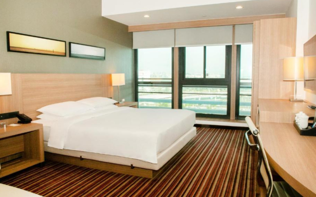 Hyatt Place Shenzhen Airport