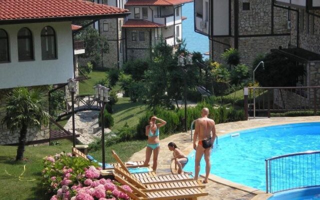 Dinevi Resort - Complex Etara