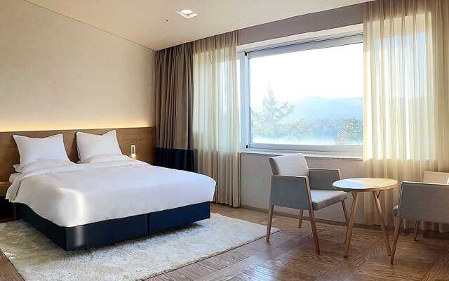 The Suites Hotel Gyeongju