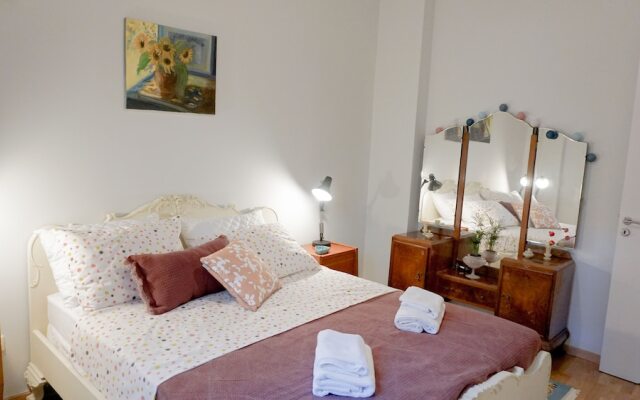 A comfortable apartment in Kallithea