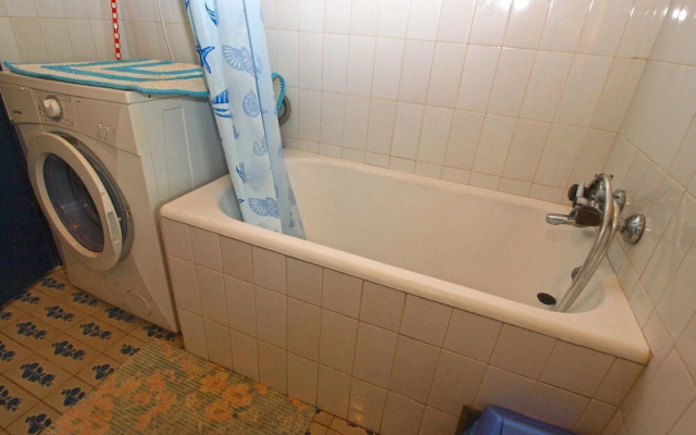 Apartment 461