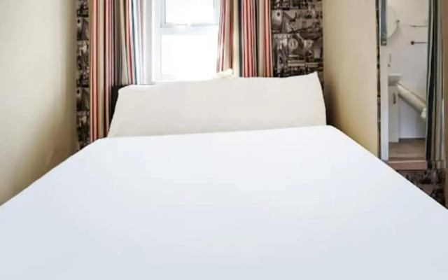 The Shores Hotel, Central Blackpool