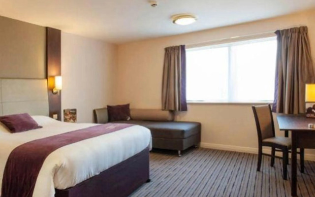Premier Inn Trowbridge