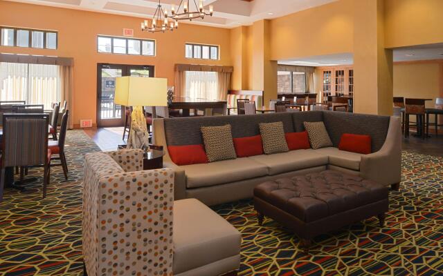 Hampton Inn & Suites Pueblo-Southgate