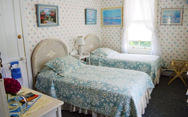 The Inn At The Shore