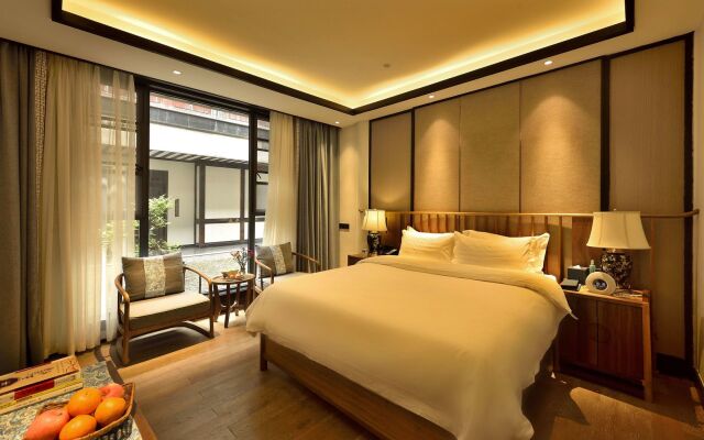 Chengdu Courtyard Hotel