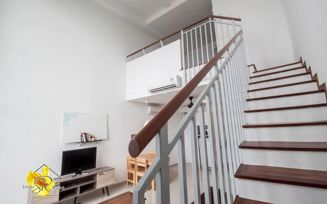 Sinar Rasa Homestay at I-Soho, I-City