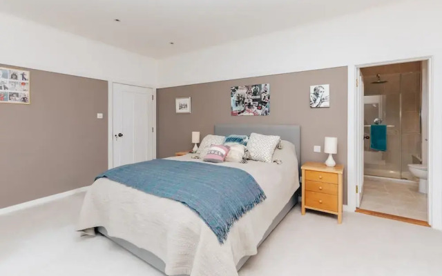 Summer Gaze House Sleeps 14 - From 1300 Per Night