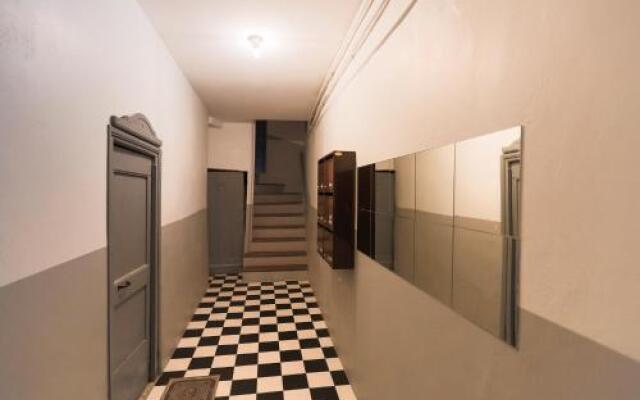 Private Apartment 2 -Old Town