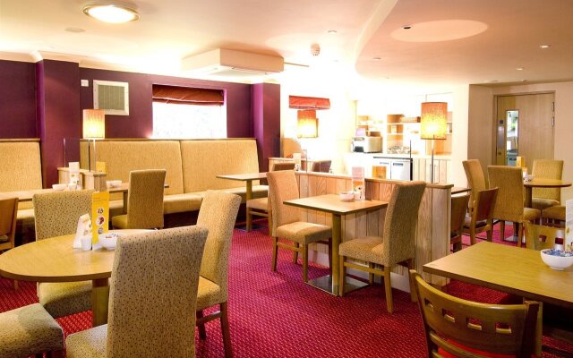 Premier Inn Birmingham Hall Green