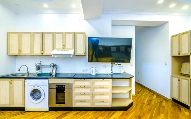 7 Bedroom Apartment on LEYLEK - Nİzami st.