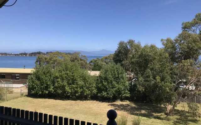 Omaroo Cottage Bruny Island