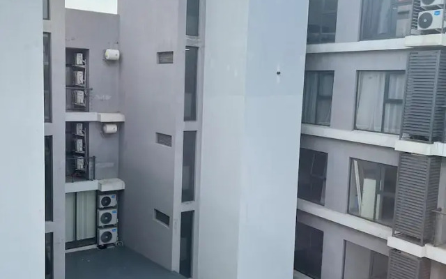 RT Properties at Riviera Residence