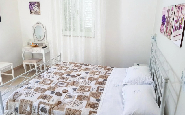 All`Ombra del Carrubo