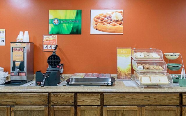Quality Inn & Suites Skyways